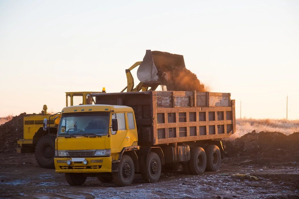 Rubbish and mud removal service in Dubai